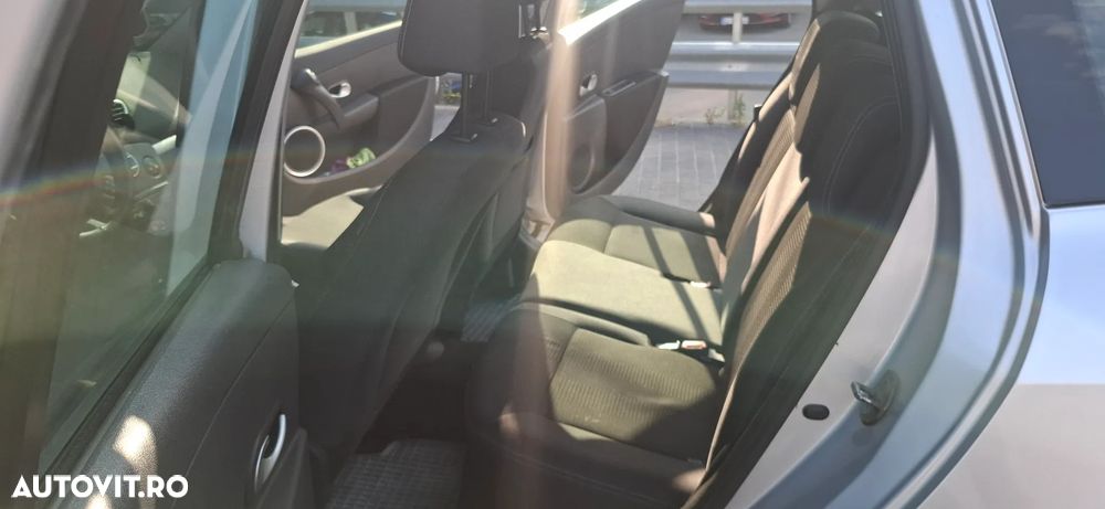 Renault Clio 1.2 16V 75 Dynamique - 5