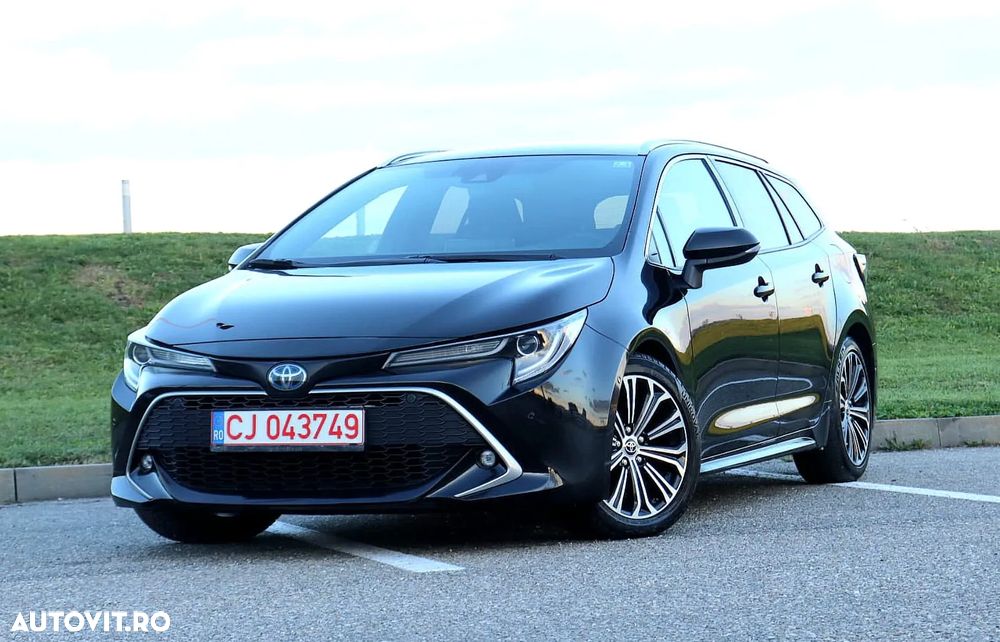 Toyota Corolla 1.8 HSD Exclusive GR Sport - 1