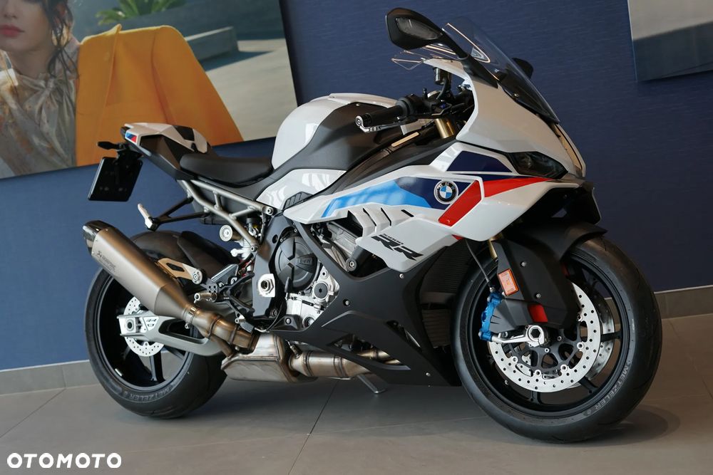 BMW S - 5
