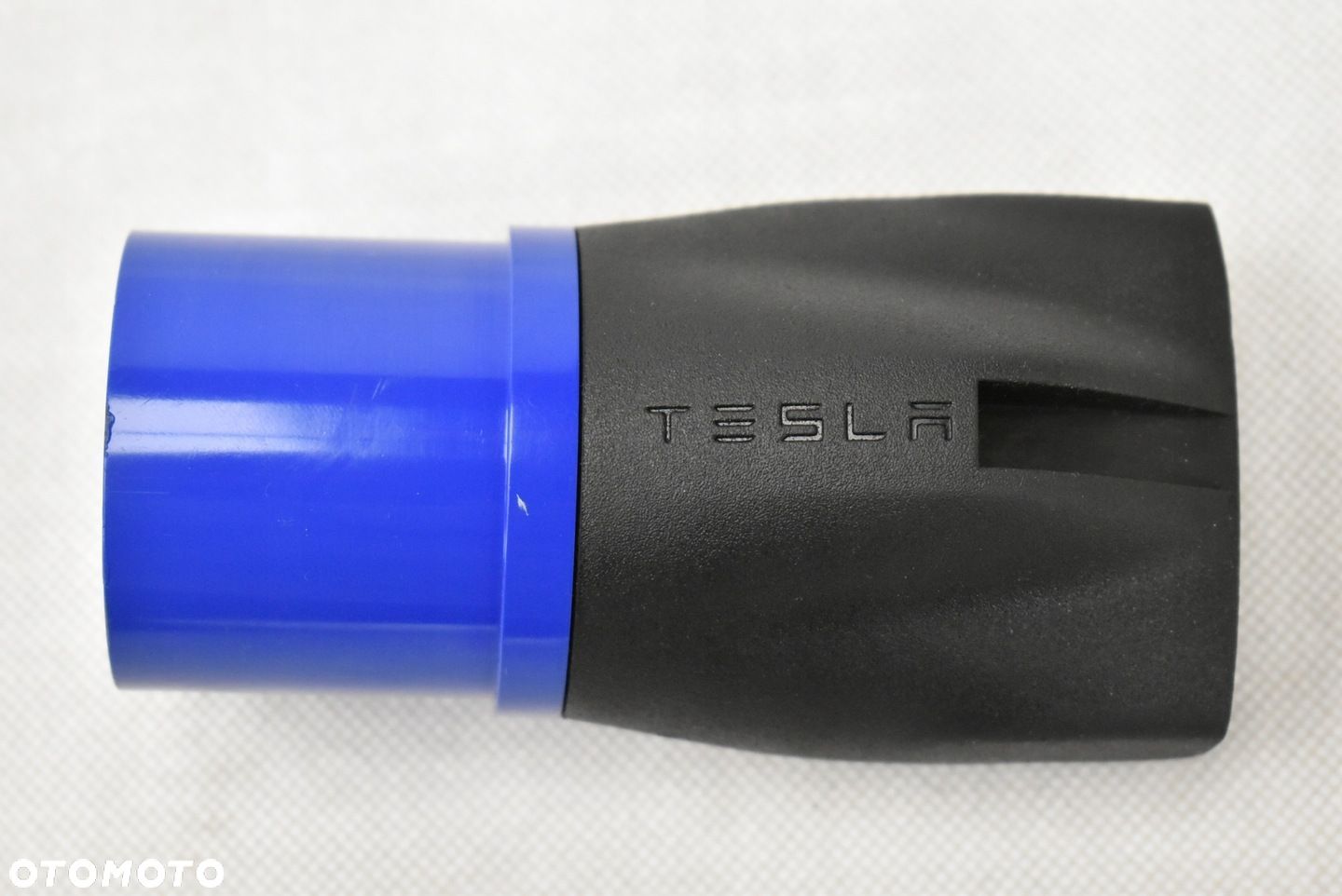 Tesla S X ADAPTER 32A IEC309 1025801-02-A BLUE - 1