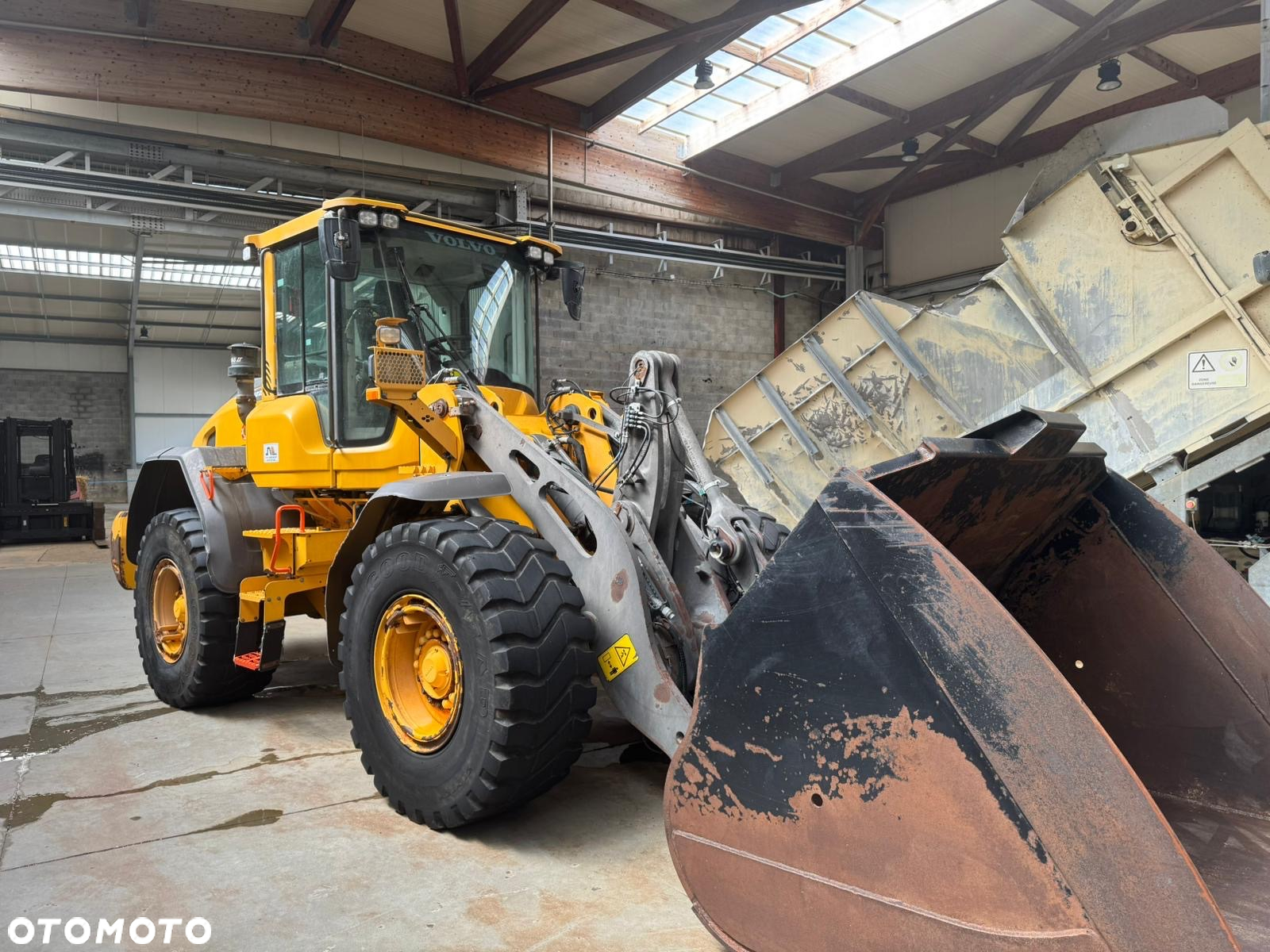 Volvo L90H - 5