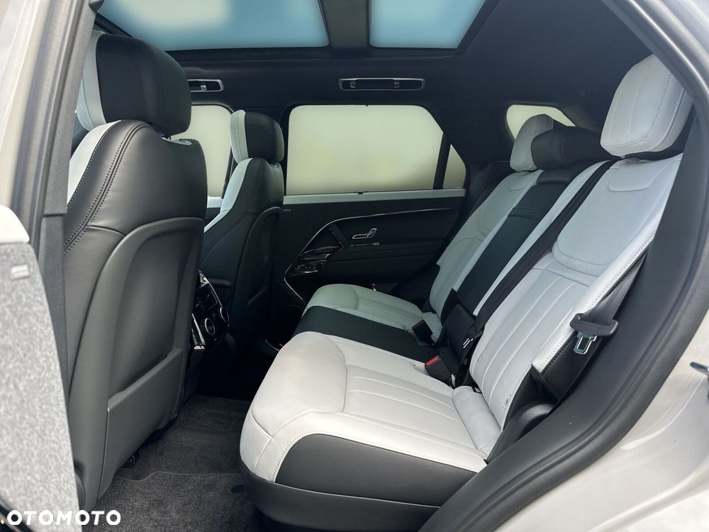 Land Rover Range Rover Sport - 13