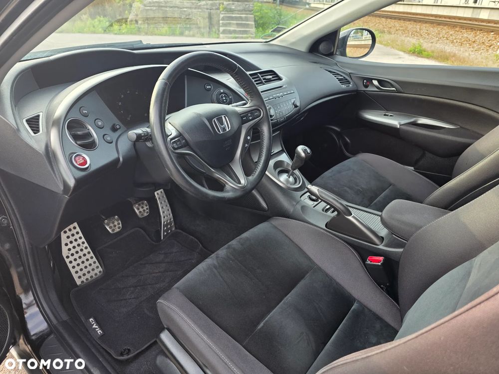 Honda Civic 1.8 Comfort - 14