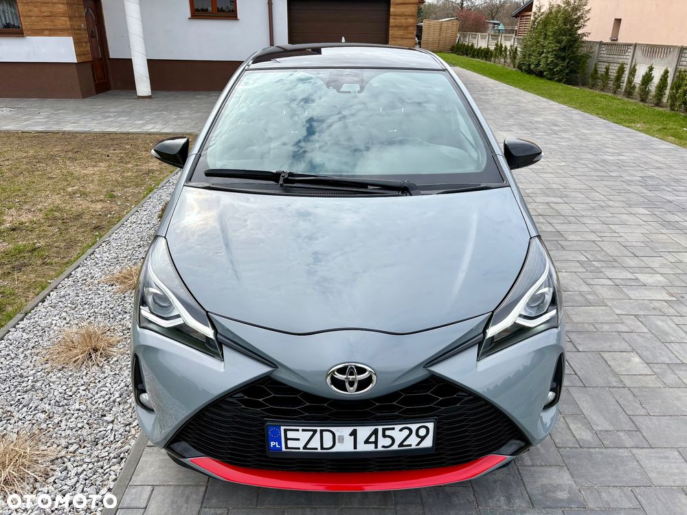 Toyota Yaris Hybrid 100 GR Sport - 14