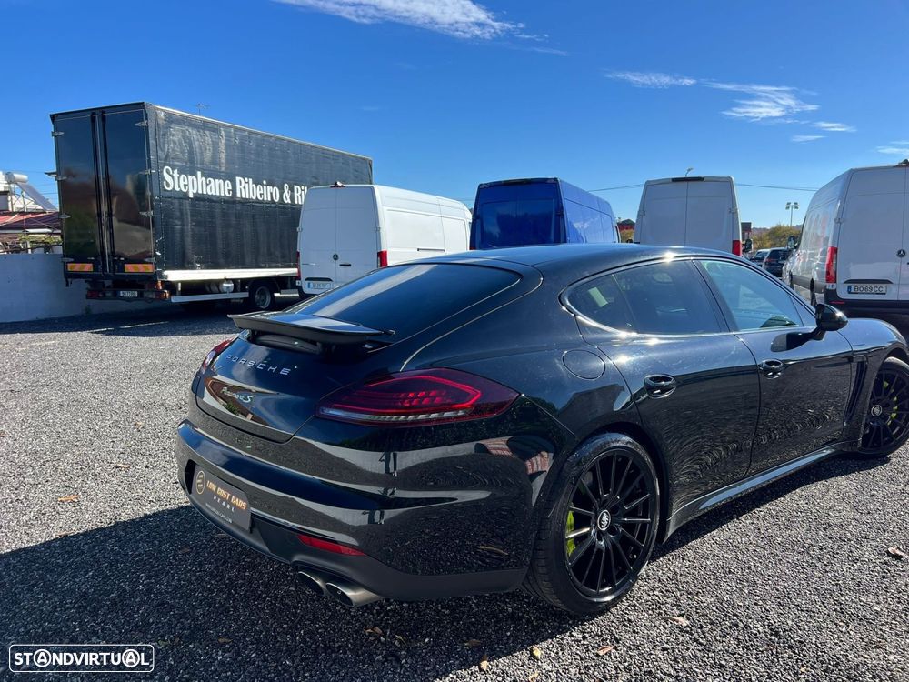 Porsche Panamera - 3