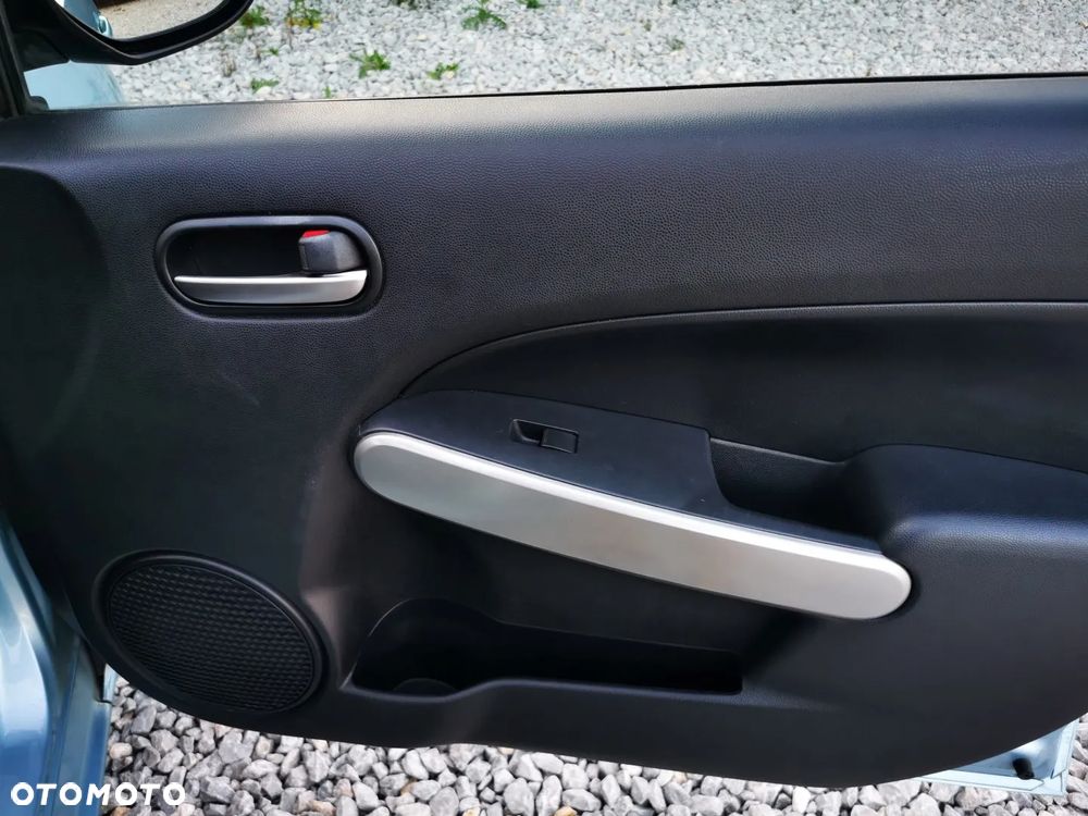 Mazda 2 - 19