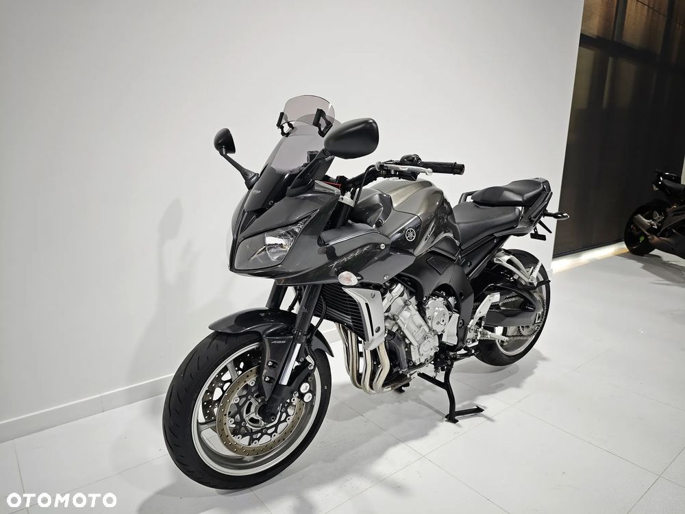 Yamaha FZ - 3