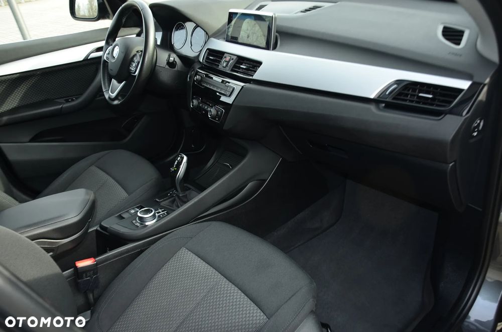 BMW X1 sDrive18d Business Edition - 21