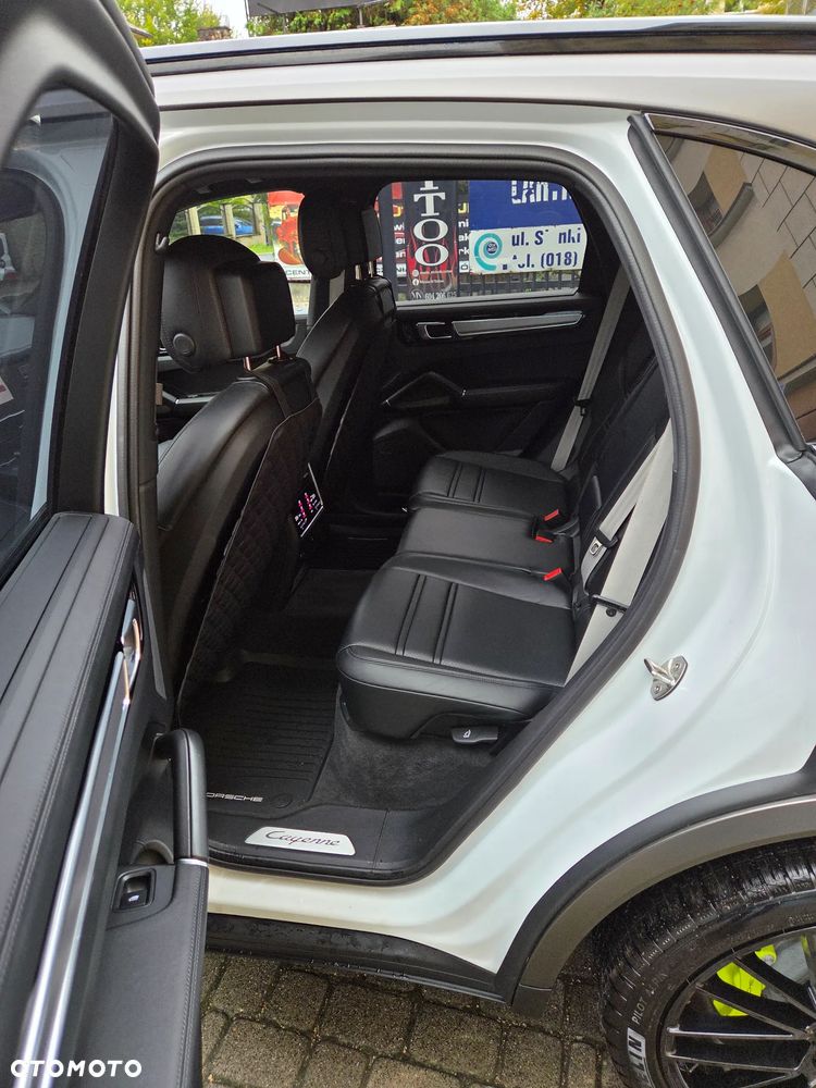 Porsche Cayenne E-Hybrid Platinum Edition - 16