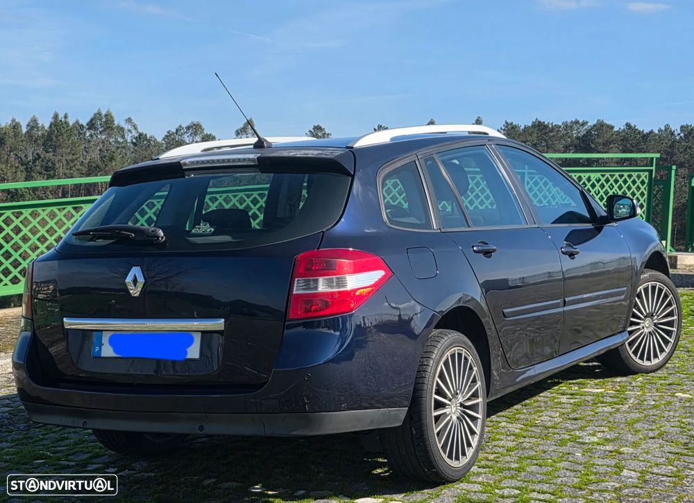 Renault Laguna Break 1.5 dCi Dynamique S - 2