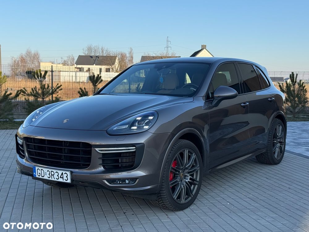 Porsche Cayenne GTS Tiptronic S - 1