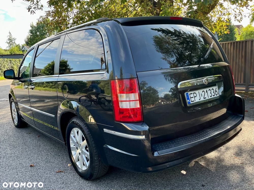 Chrysler Grand Voyager - 13