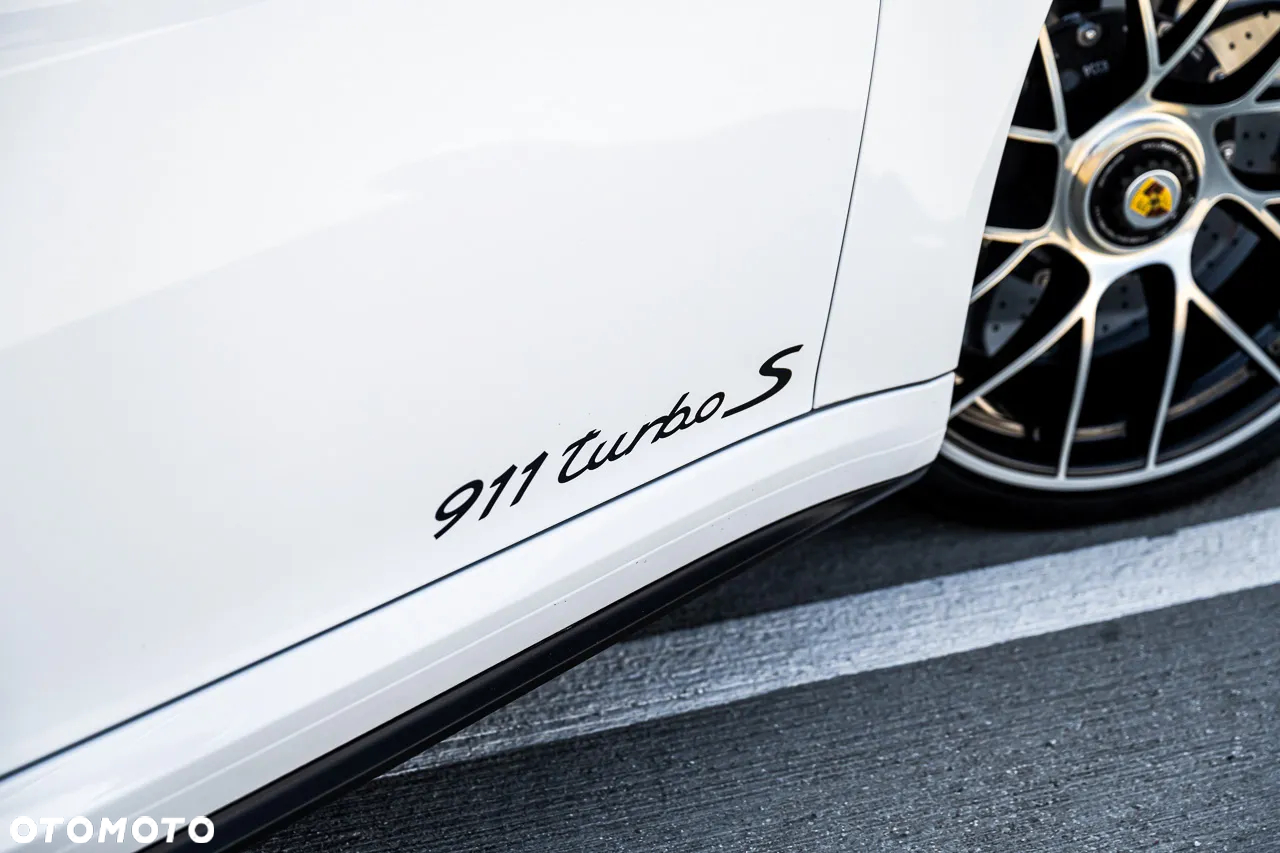 Porsche 911 Turbo S - 19