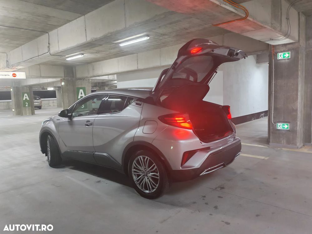 Toyota C-HR - 11