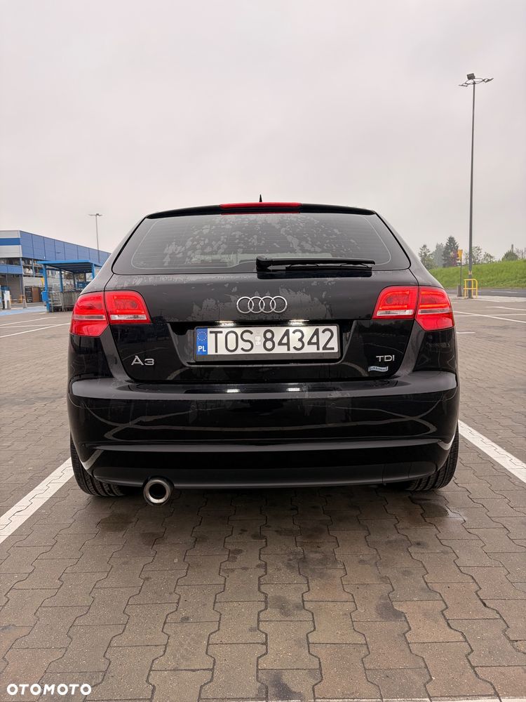 Audi A3 Sportback 2.0 TDI DPF Ambiente - 8