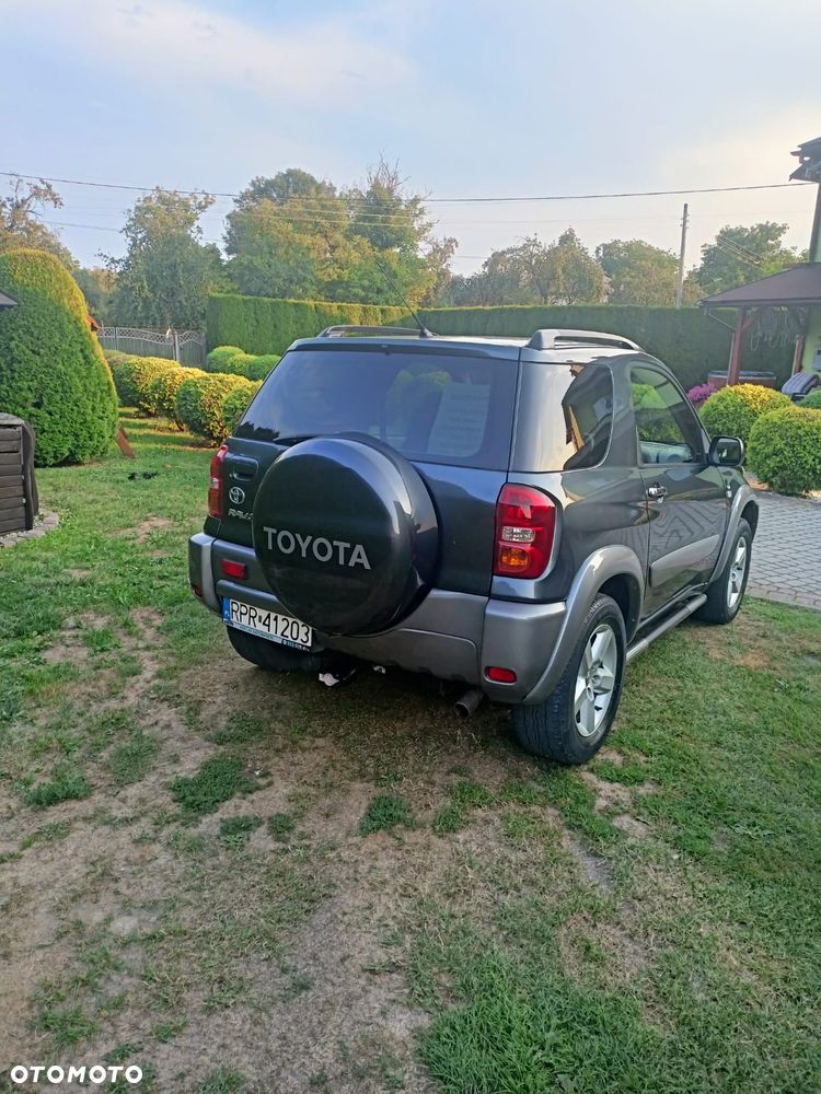 Toyota RAV4 - 3