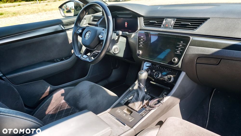 Skoda Superb 2.0 TSI Sportline DSG - 13