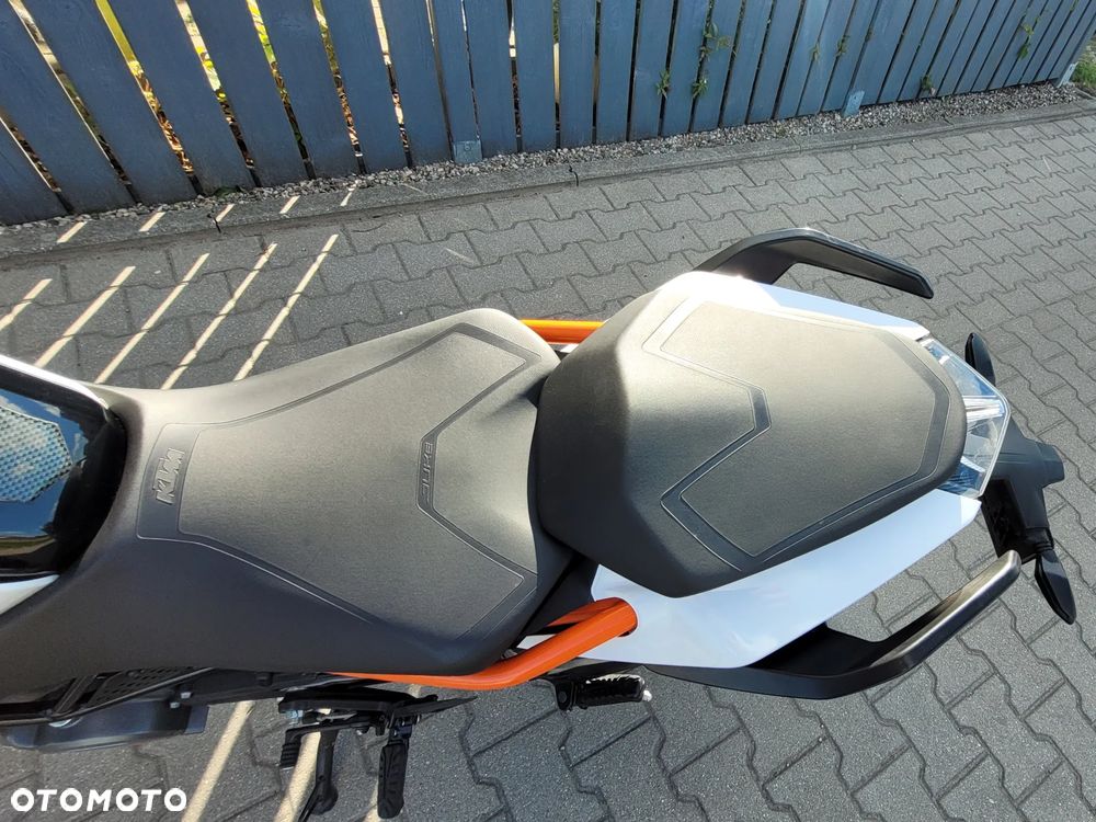 KTM Duke 125 - 9