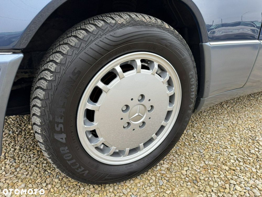 Mercedes-Benz W124 (1984-1993) - 25