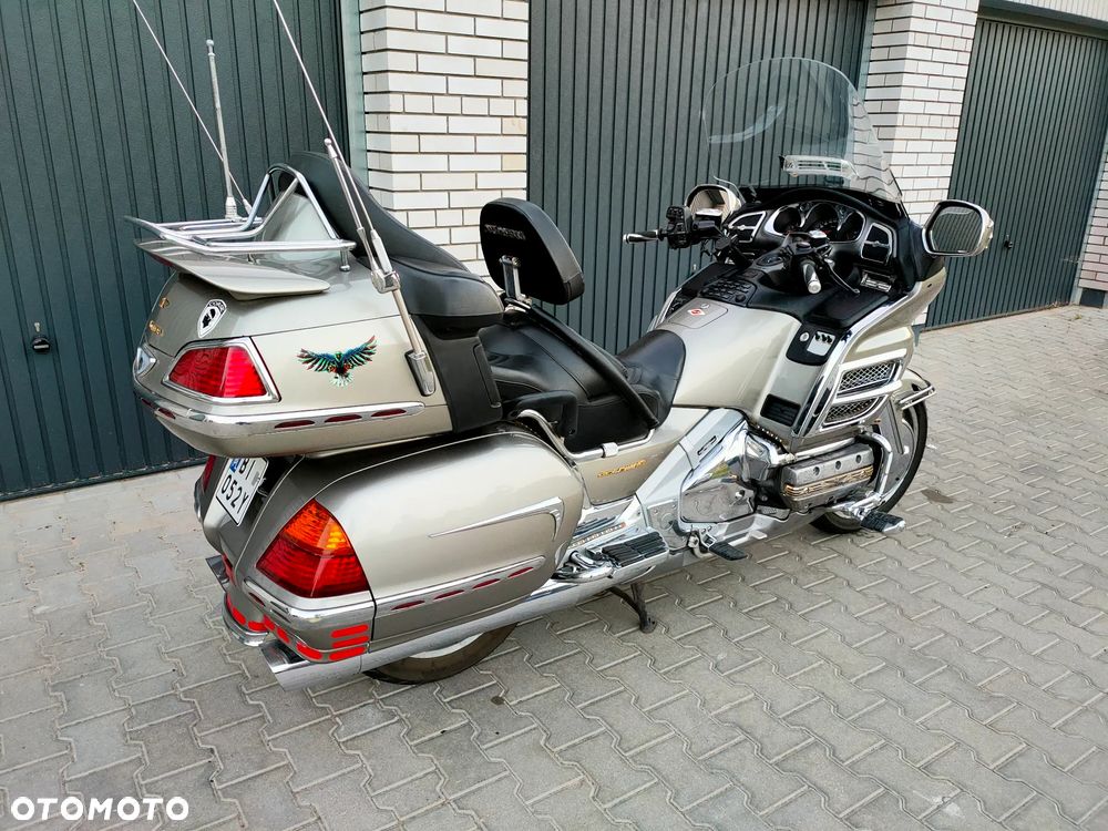 Honda GL - 6