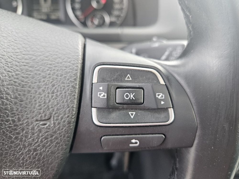 VW Touran 1.6 TDI Blue.Trendline 7L - 37