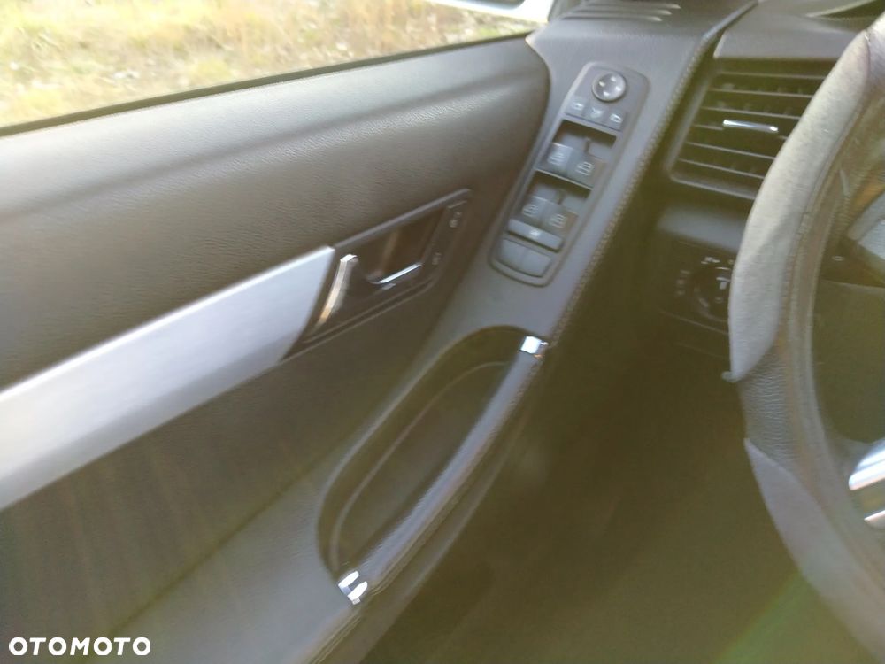 Mercedes-Benz Klasa R 320 CDI 4Matic 7G-TRONIC - 31