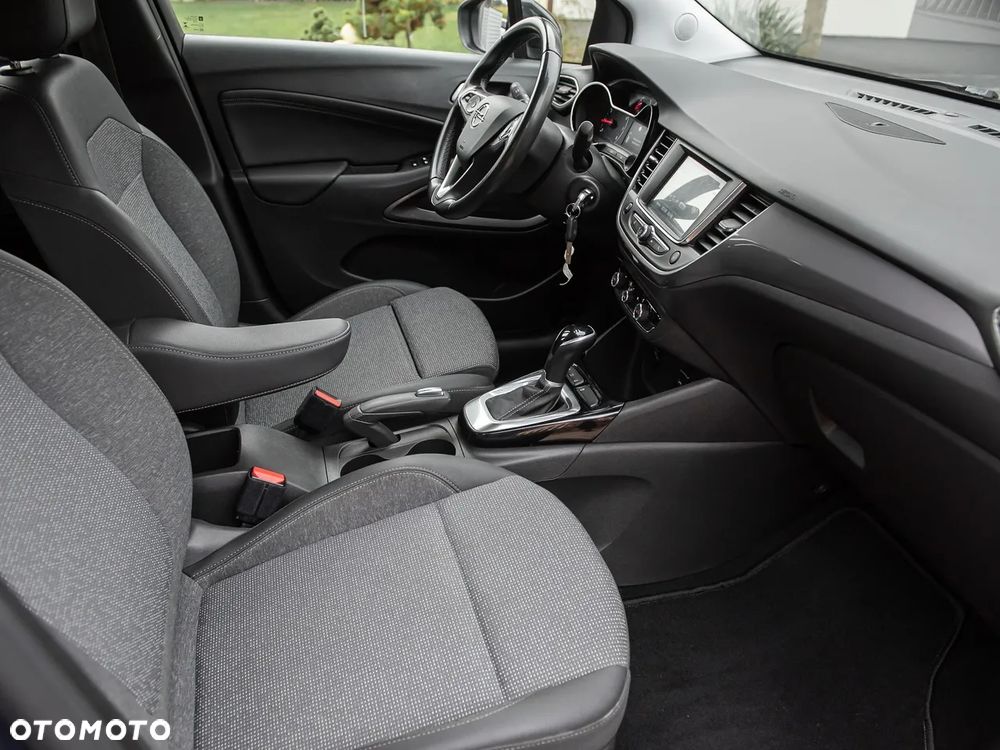 Opel Crossland - 17