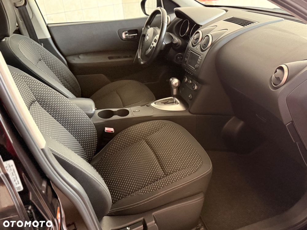 Nissan Qashqai - 10