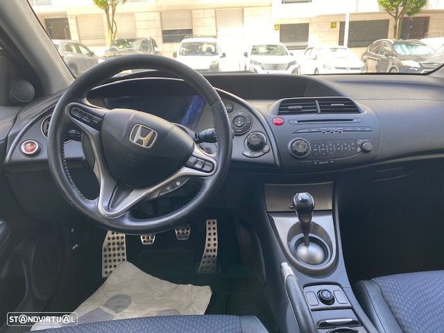 Honda Civic 1.4 i-VTEC Elegance - 6