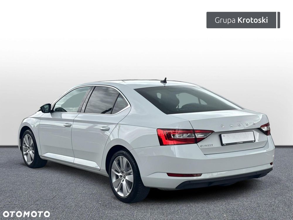 Skoda Superb 2.0 TSI Ambition DSG - 5