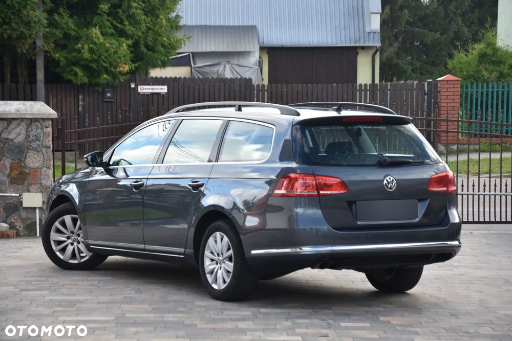 Volkswagen Passat 2.0 TDI Comfortline - 6