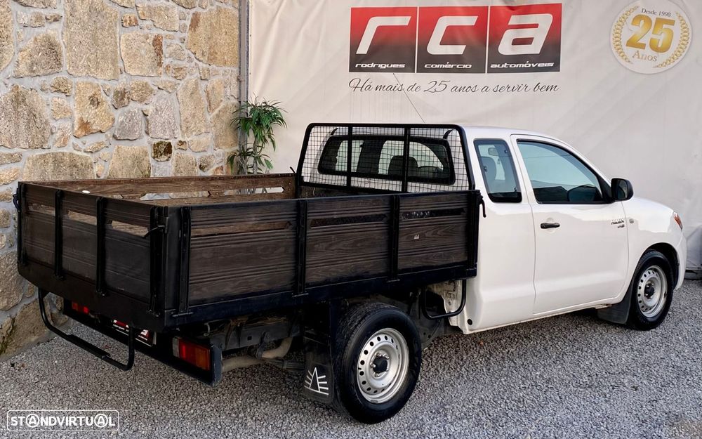 Toyota Hilux 2.5 D-4D 2WD CE PM+AC - 10
