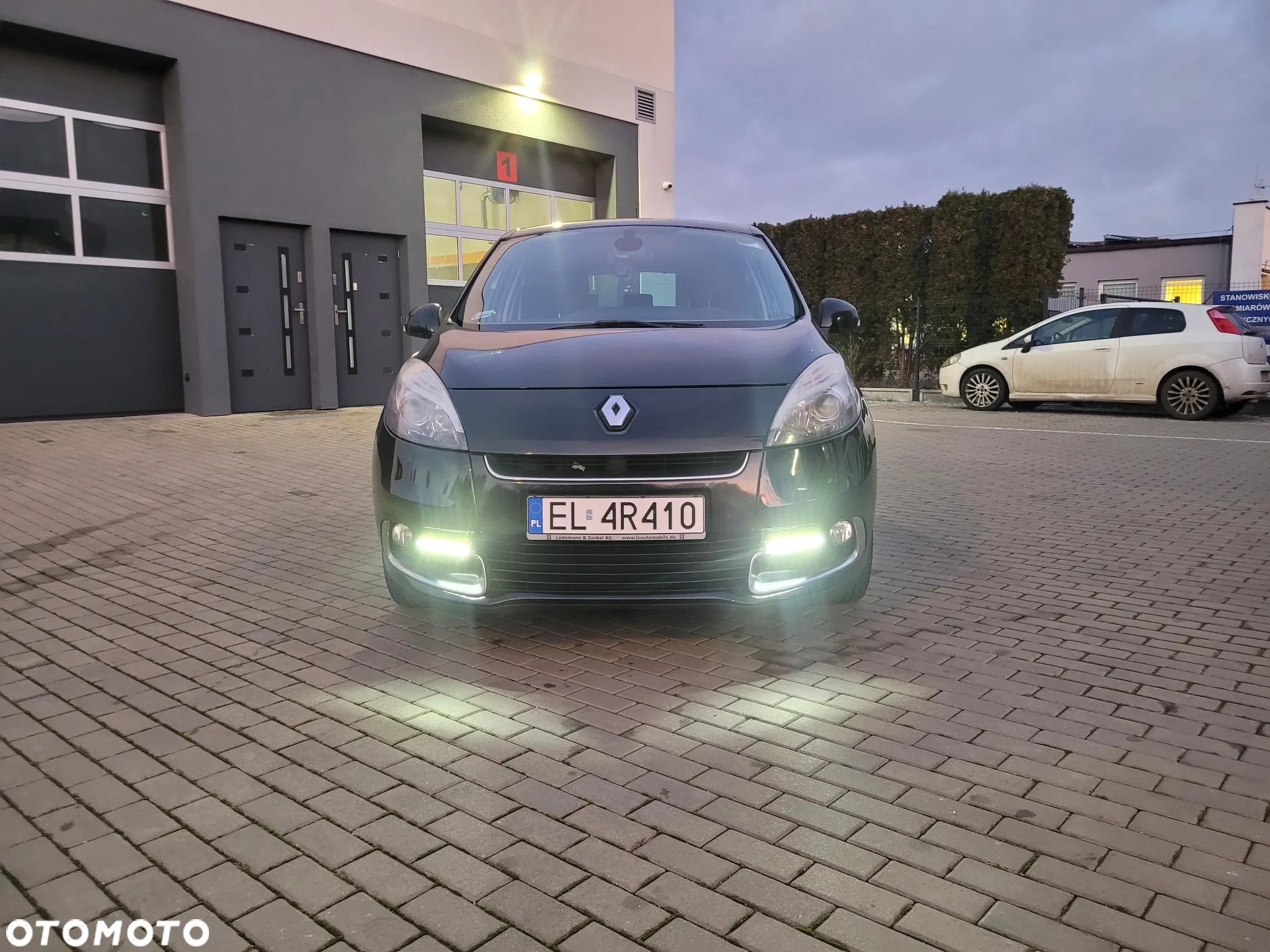 Renault Scenic 1.6 dCi Energy Bose Edition S&S - 9