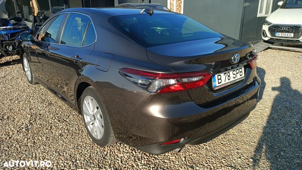 Toyota Camry 2.5 Hybrid Business - 4