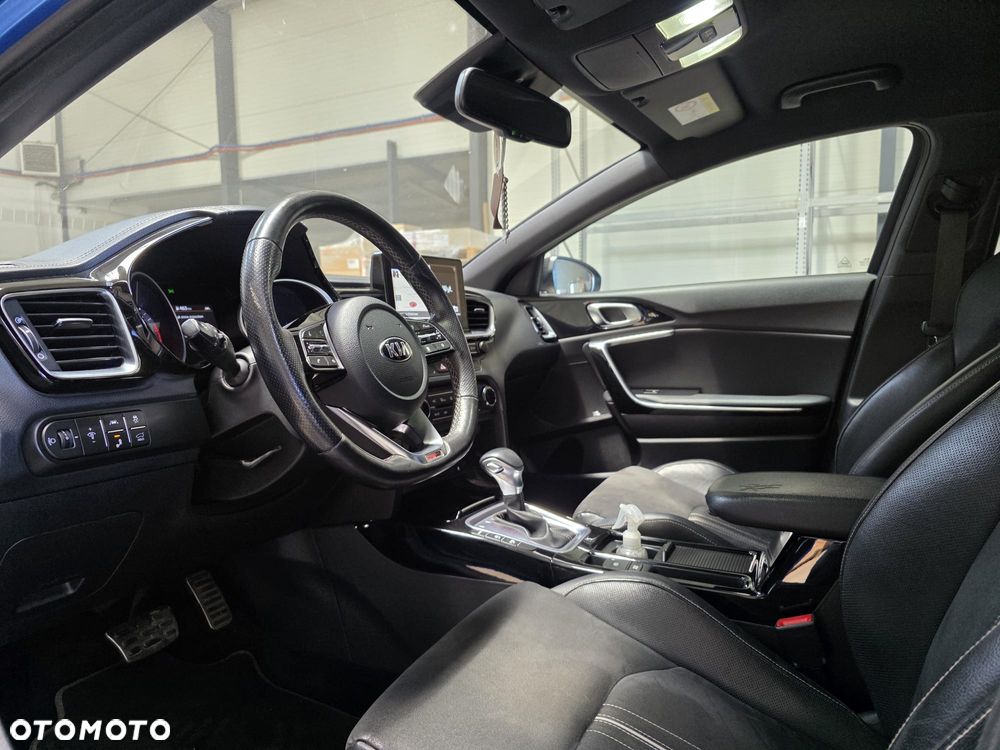 Kia ProCeed - 8
