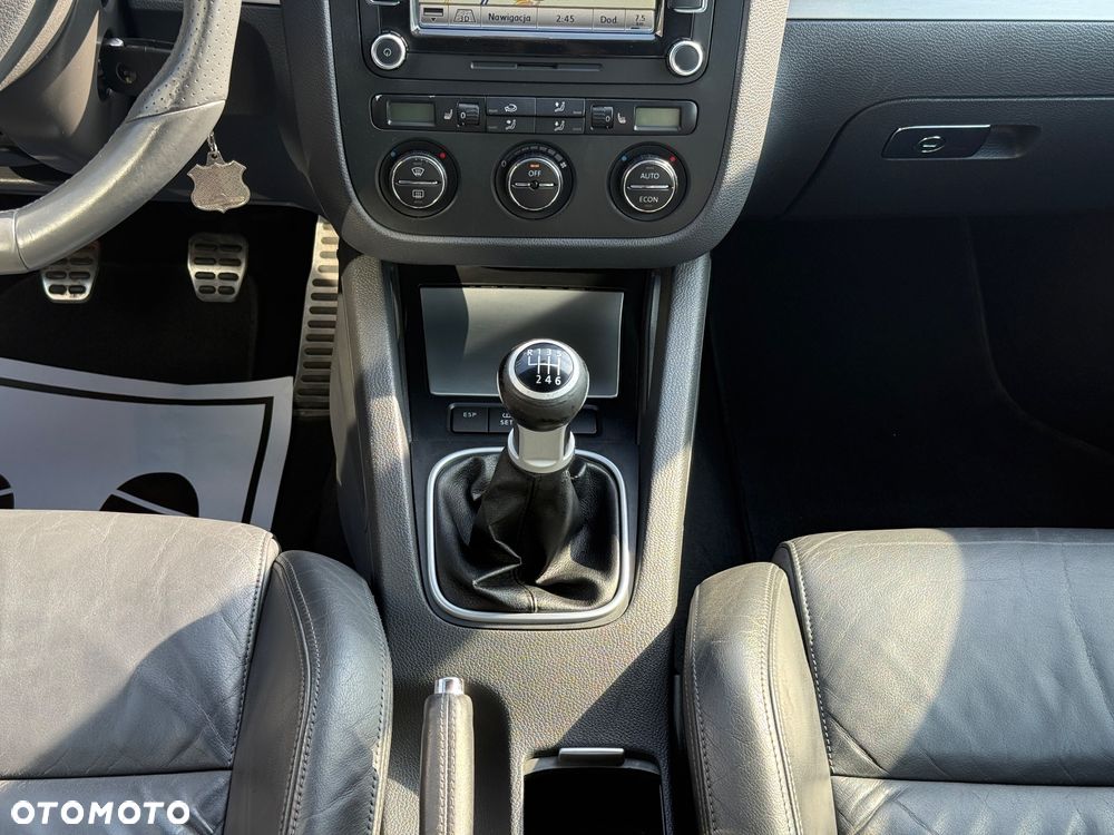 Volkswagen Golf 2.0 TSI GTI - 22