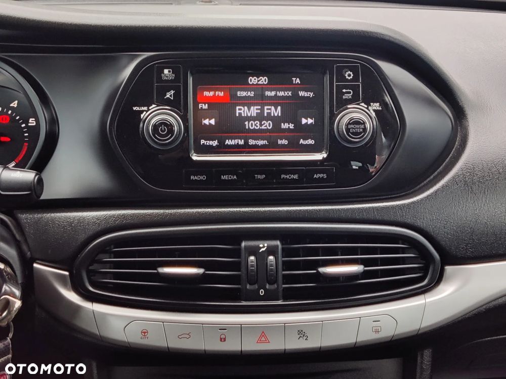 Fiat Tipo 1.4 16V Lounge - 11