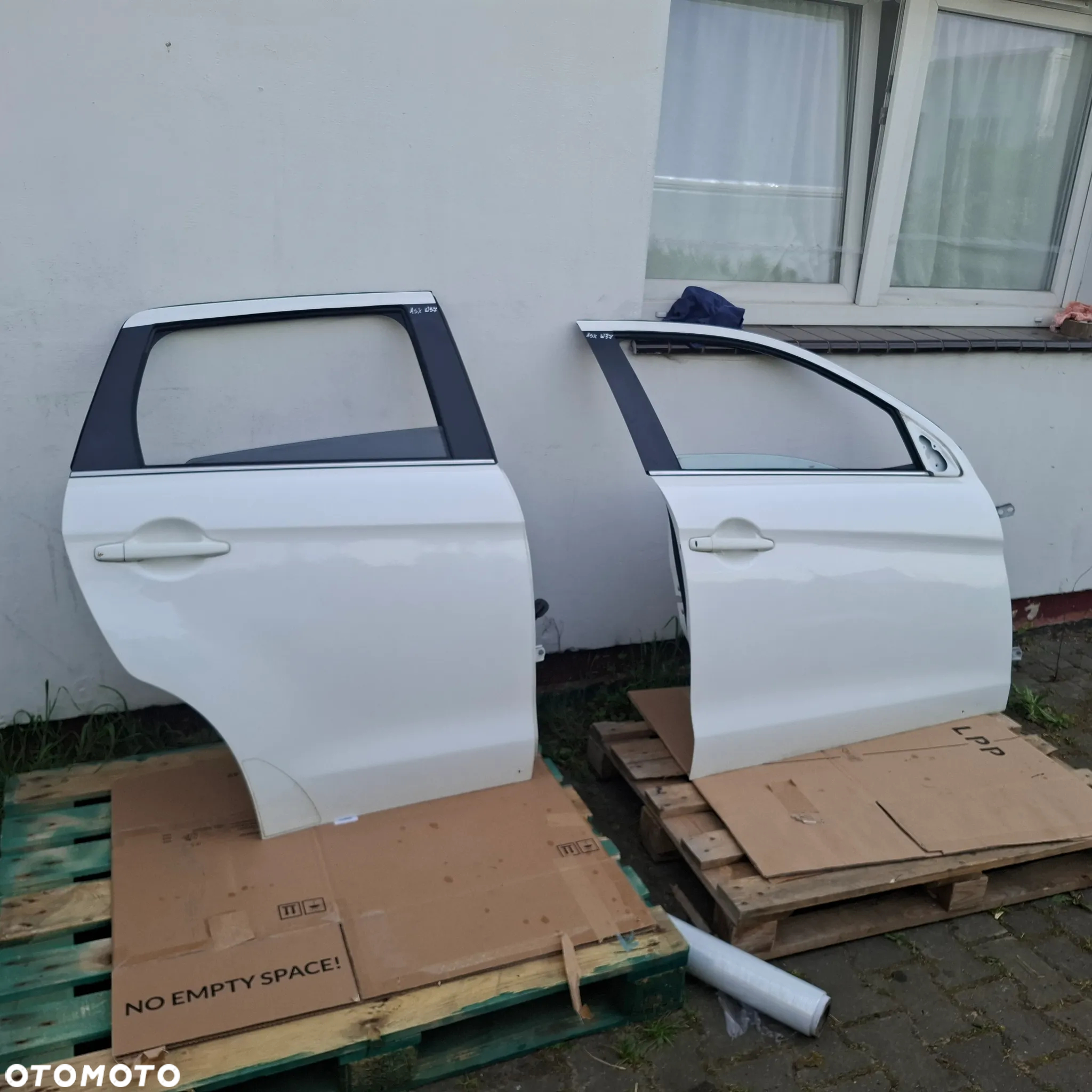 MITSUBISHI ASX 10-22 DRZWI PRAWA STORNA Przód prawe tył prawe w37 białe igła w kolor - 5