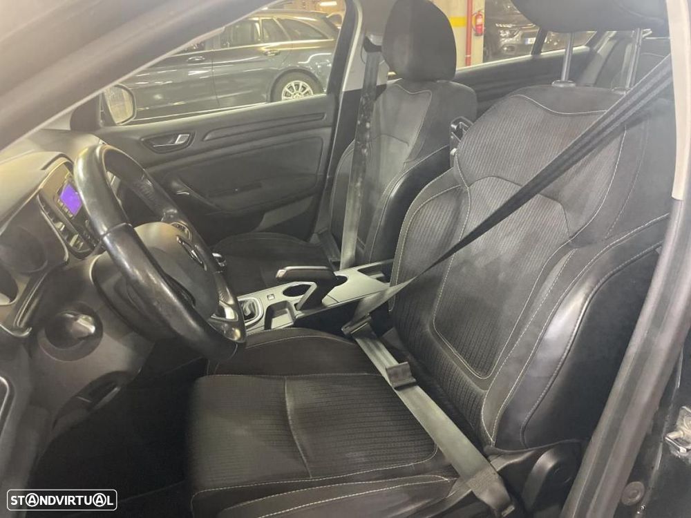 Renault Mégane Sport Tourer 1.5 dCi Zen - 6