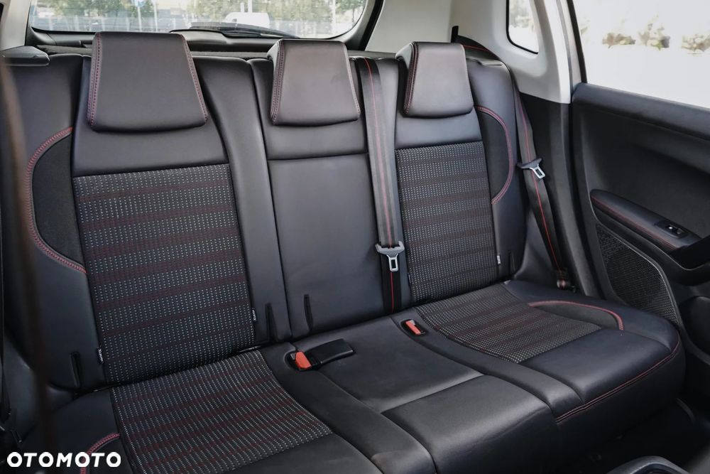 Peugeot 2008 PureTech 130 Stop&Start EAT6 Allure - 31