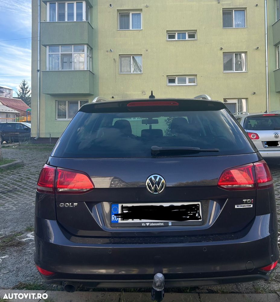 Volkswagen Golf - 8