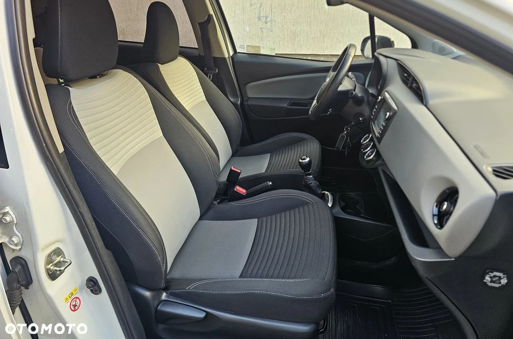 Toyota Yaris 1.5 Premium - 20