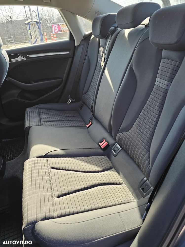 Audi A3 2.0 TDI Ambiente - 11