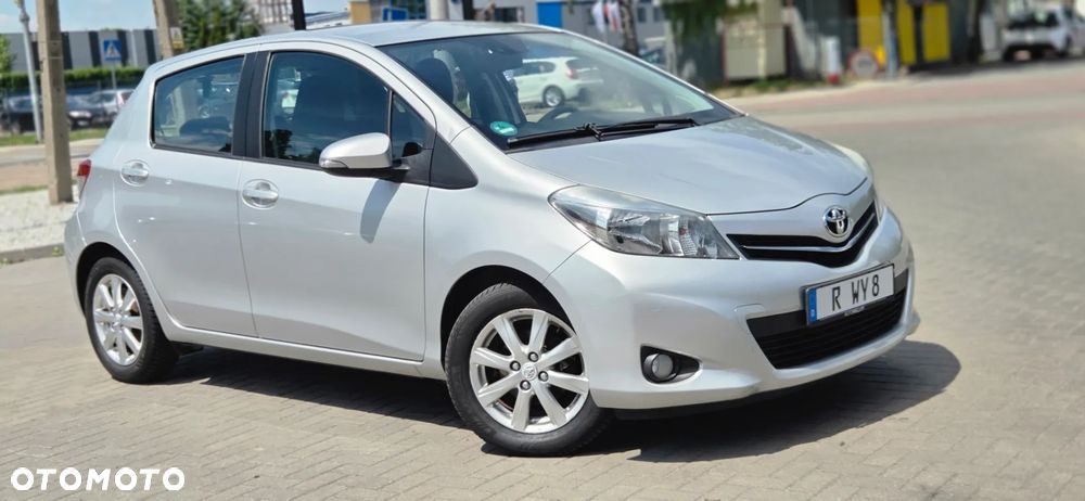 Toyota Yaris 1.33 VVT-i Executive - 19