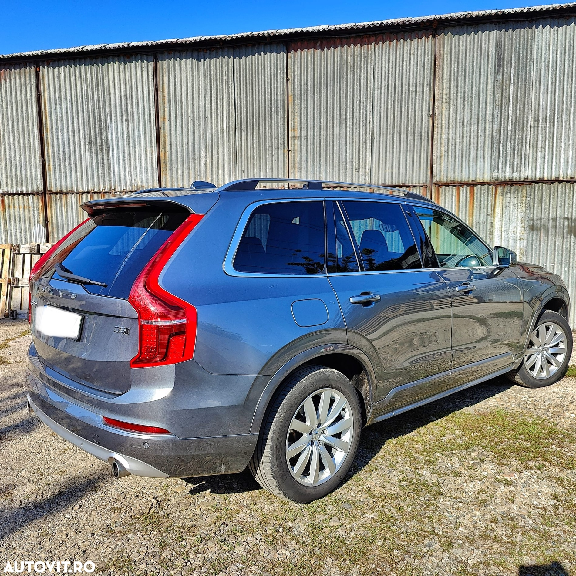 Volvo XC 90 D5 AWD Momentum - 11