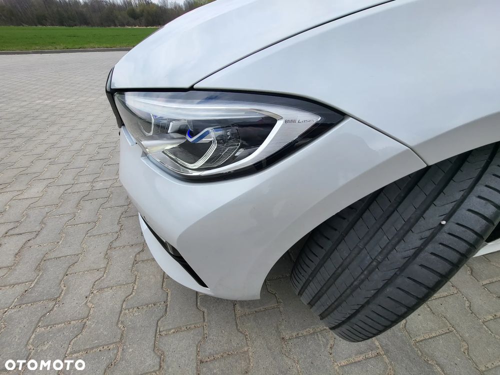 BMW Seria 3 318d Sport Line - 40