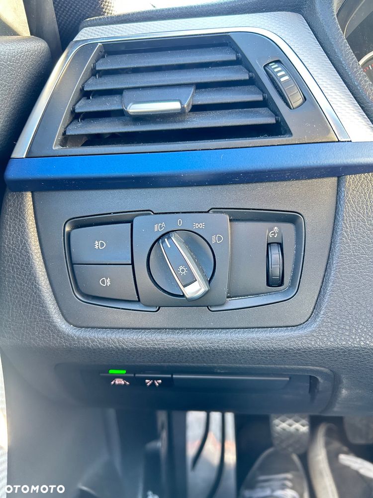 BMW Seria 3 320d M Sport - 15