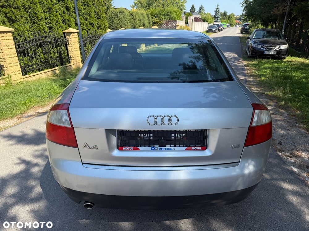 Audi A4 1.6 - 10