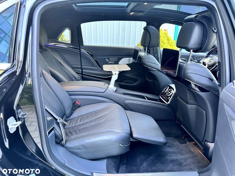 Mercedes-Benz Klasa S 560 4-Matic L 9G-TRONIC - 15