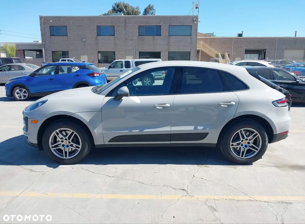 Porsche Macan - 4